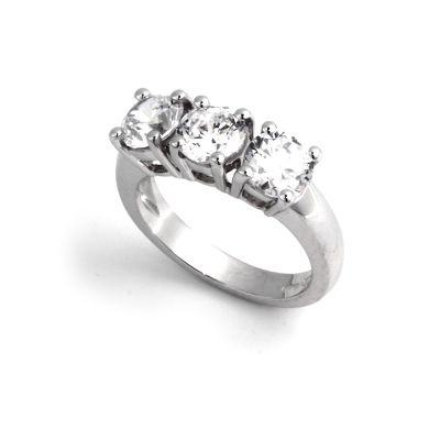 2,25 Ct Natural Diamonds Trilogy Ring 18Kt. White Gold