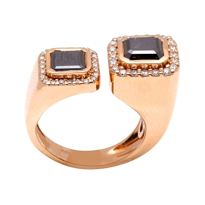 18 Kt Rose Gold With Black Diamonds Kt. 3,10 and Natural Diamonds Kt. 0,44 F-VVS