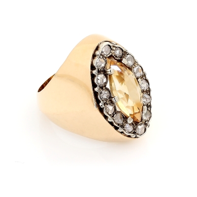 Vintage Gold Ring with Diamonds and Topaz