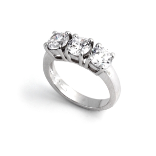 1,95 Ct Natural Diamonds Trilogy Ring 18Kt. White Gold