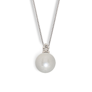 18 Kt. Gold Pendant with 8-8,5 mm. Pearl and 0,04 Ct. Natural Diamond