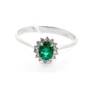 750 Mill. White Gold Ring with 0,09 Ct. Diamonds and 0,37 Ct. Emerald