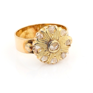 Vintage Gold Ring with Diamonds